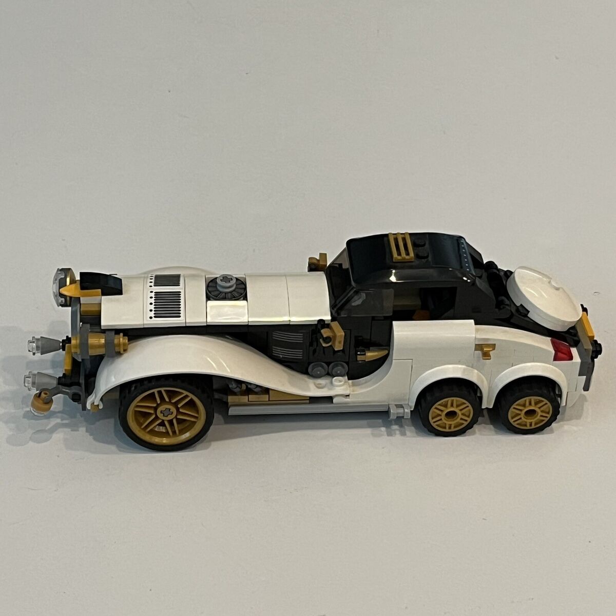 The Penguin™ Arctic Roller 70911, THE LEGO® BATMAN MOVIE