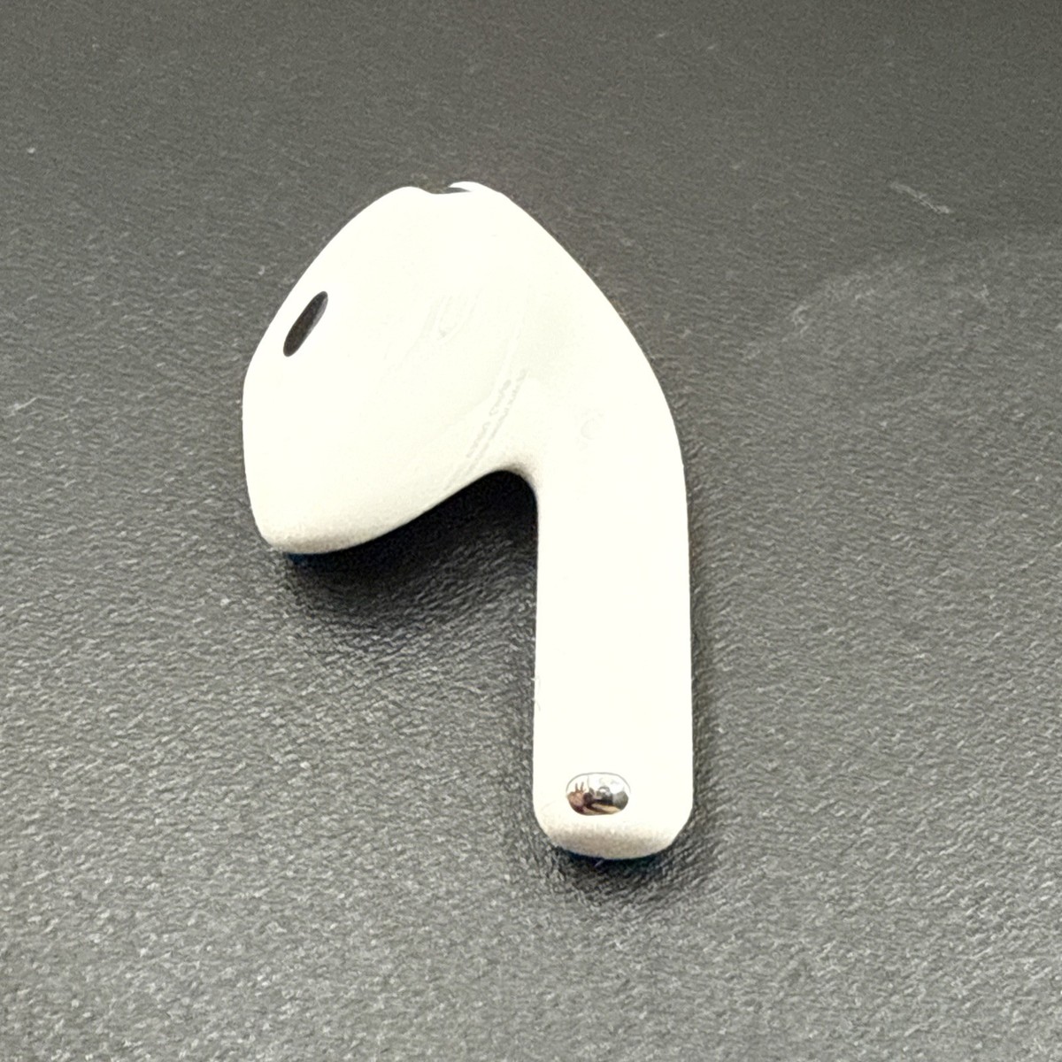 Airpods4本体 ホワイトA3053 Apple AirPods 4 * Earbuds Bluetooth Headphones 4th Gen