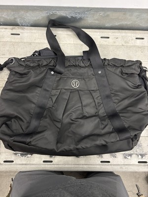 BLACK Lululemon Effortless Tote Yoga Gym Bag Duffel Crossbody Weekender 