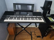 Clavier arrangeur YAMAHA PSR970S presque neuf