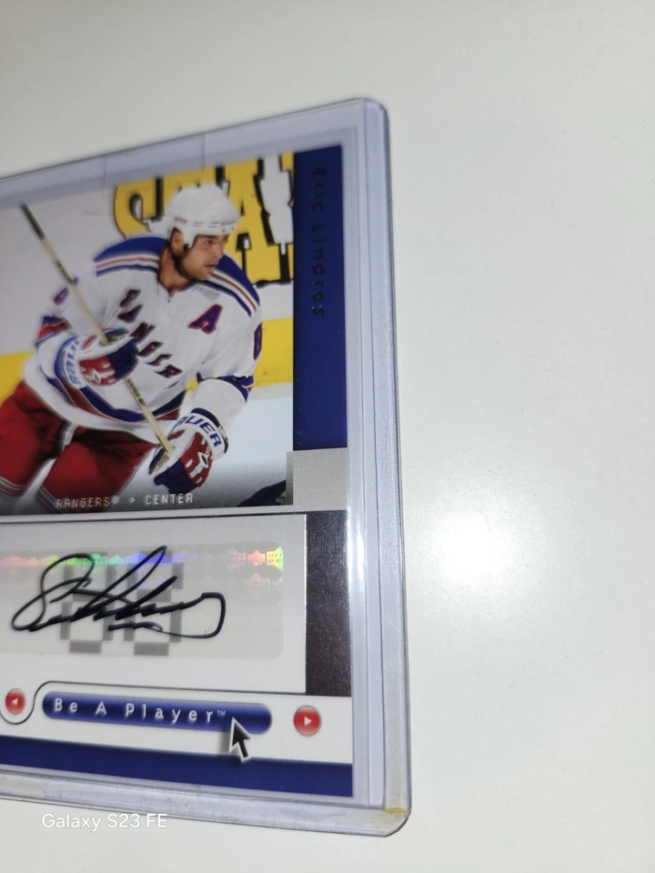 Eric Lindros 3 card Auto Lot! Pinnacle BAP Silver Die Cut/ Donruss Elite/ UD BAP - Image 4 of 4