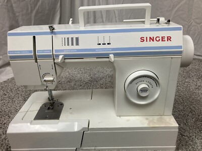 Vintage Singer 57815C Sewing Machine w/pedal Tested Working Crack On Base