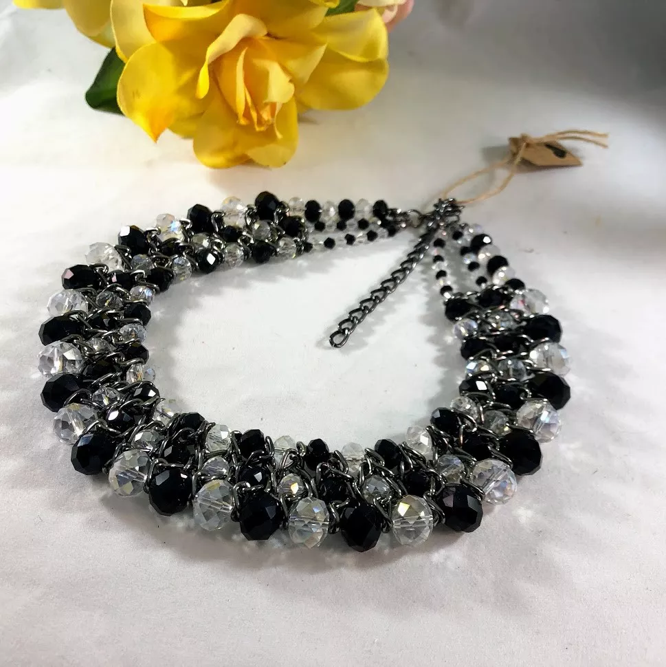 Small crystal beads best sale necklace