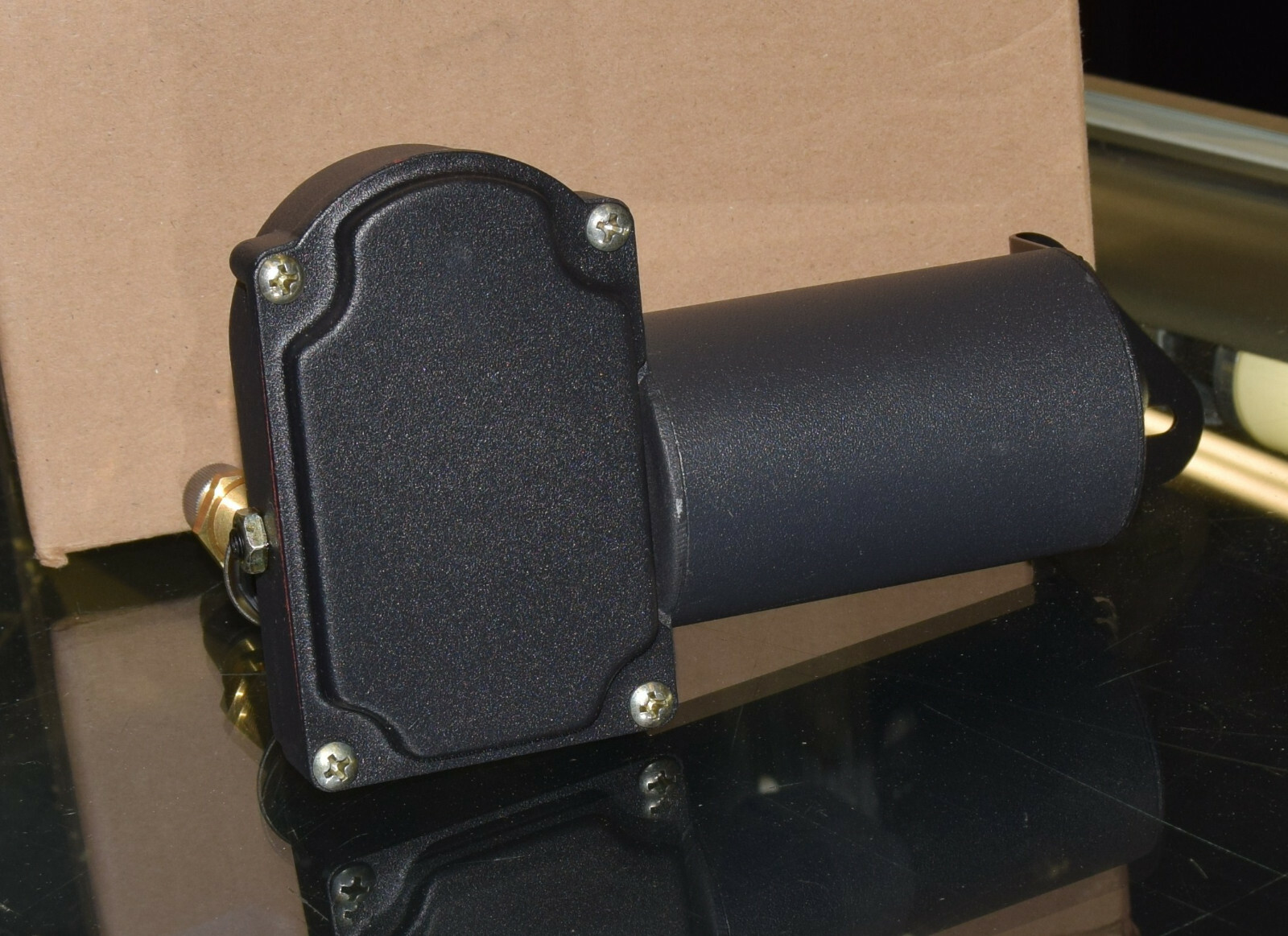 WINDSHIELD WIPER MOTOR 24V ENTWISTLE FORKLIFT 8909A700186 WWF 24C16