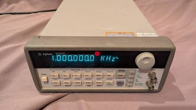 HP Agilent 33120A 15MHz Function Generator Tested Power On Only