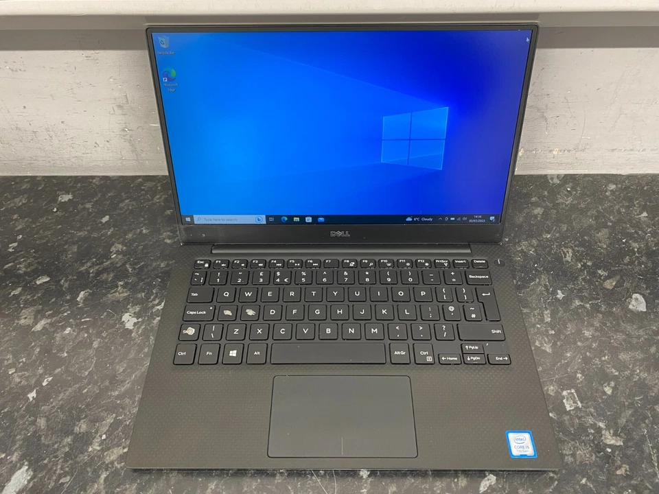 Dell XPS 13 9360 i5-7200U @ 2.5GHz (3.1GHz) 8GB LPDDR3 256GB SSD Grade C EH0203 - Image 2 of 4
