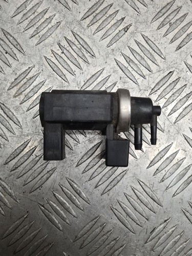 Audi A8 S8 D3 4E 2007 Diesel 202kW Turbolader Druckwandler Magnetventil DRA19931