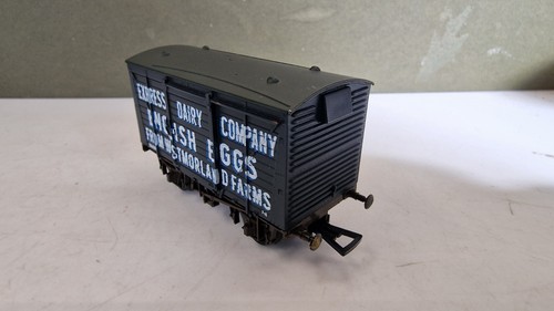 Airfix 54301-7 Express Dairy 12 Tonnen Wagon LKW Wagon Spur OO Maßstab 1/76 | Zustand: Used