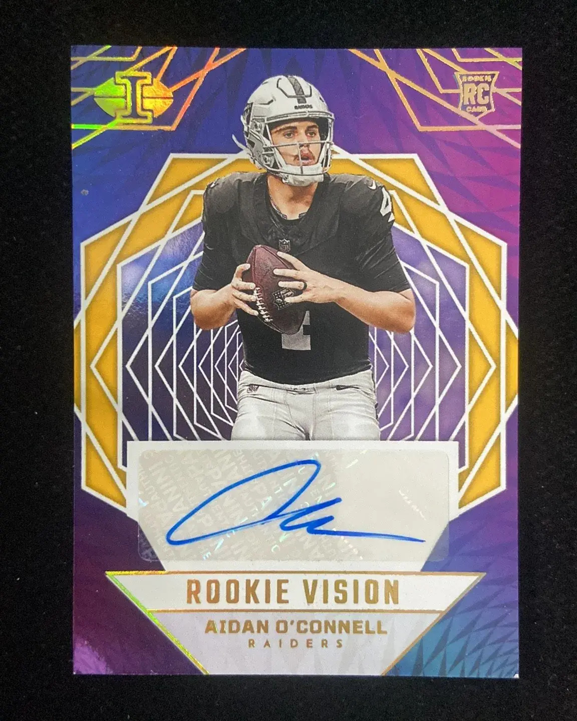Aidan O'Connell Panini Illusions Rookie Vision Signatures #RVSACO Gold