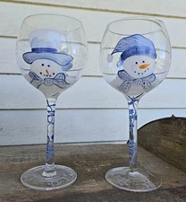 Set 2 Hand Painted Winter ⛄️Snowman Christmas Wine Glasses 8½" Dual Sided 16oz 