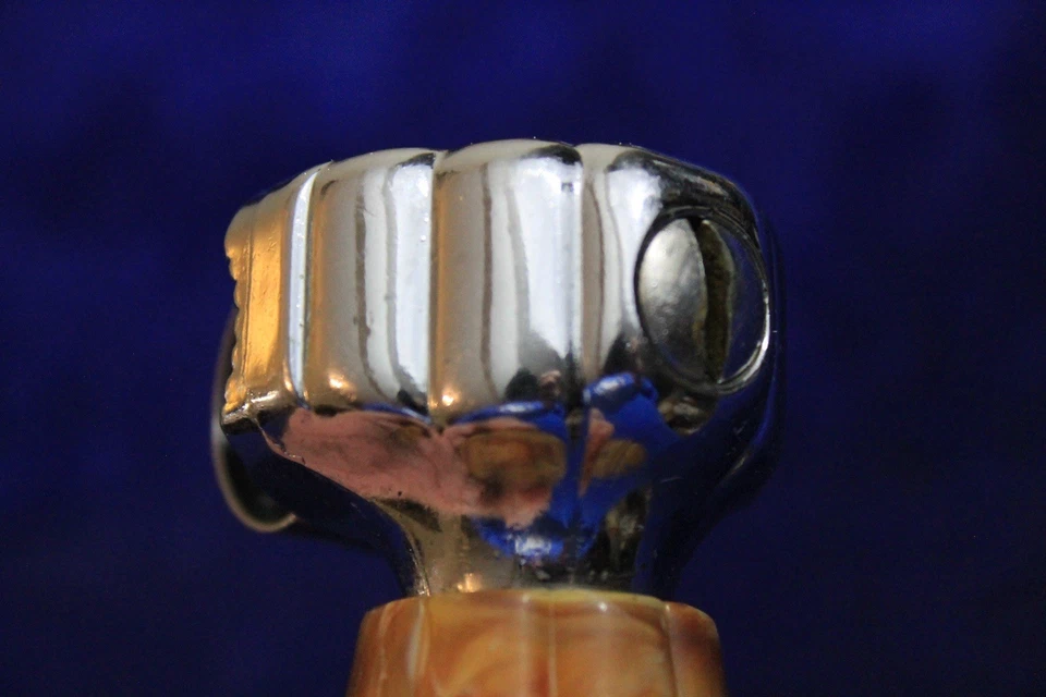 De colección Casco Spinner Perilla Volante Perilla Suicida Brodie Cuello Accesorio Foto 2 de 4