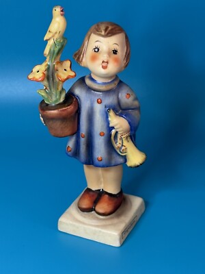 Vintage Goebel Hummel Figurine ''CONGRATULATIONS'' Hum 17 /0 TMK-3 West Germany