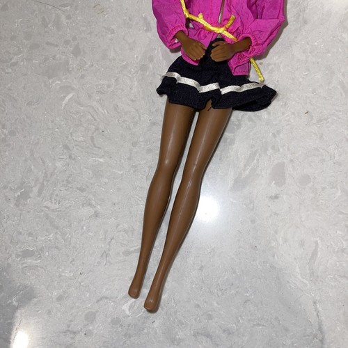 1991 African American Fashionista Barbie.Mattel.Jointed.1991 Body 1990 Head - Picture 3 of 6
