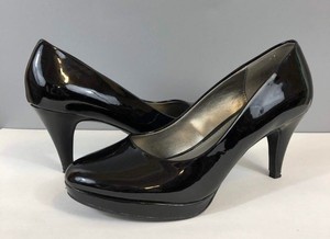 bandolino patent leather pumps