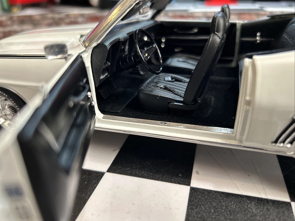 YCID 1/18 Scale 1969 CHEVY CAMARO COPO CONVERTIBLE “ONLY 48 MADE” - Image 4 of 4