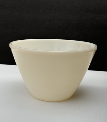 Fire King Oven Ware Off-White Splash Proof 7 1/2'' x 4 3/4'' Mixing Bowl