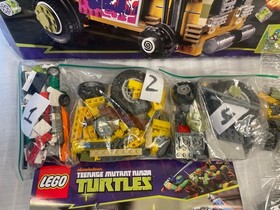 TURTLE LAIR ATTACK, SHELLRAISER STREET CHASE, BAXTER ROBOT RAMPAGE Lego sets