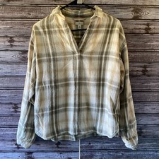 LL Bean Signature Women's Long-Sleeved Top Size S Flannel Plaid Tab Sleeves