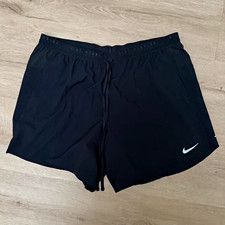 Nike Stride 2-in-1 Dri-FIT Herren Laufshorts,...