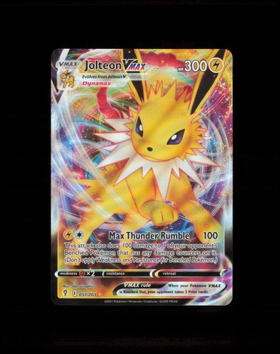 2021 Pokemon Evolving Skies Jolteon VMAX 051/203 Holo NM