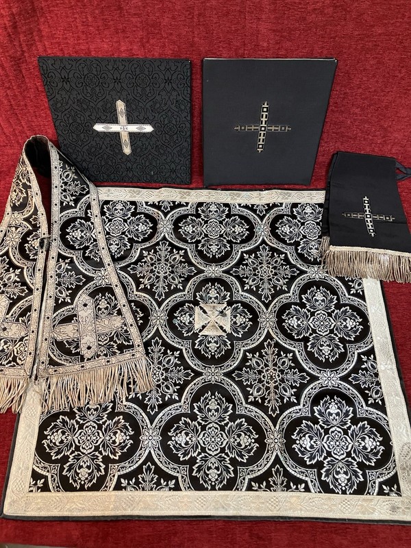 Catholic Priest Vestment Chalice Veil Maniple Burse Black & Silver L-164