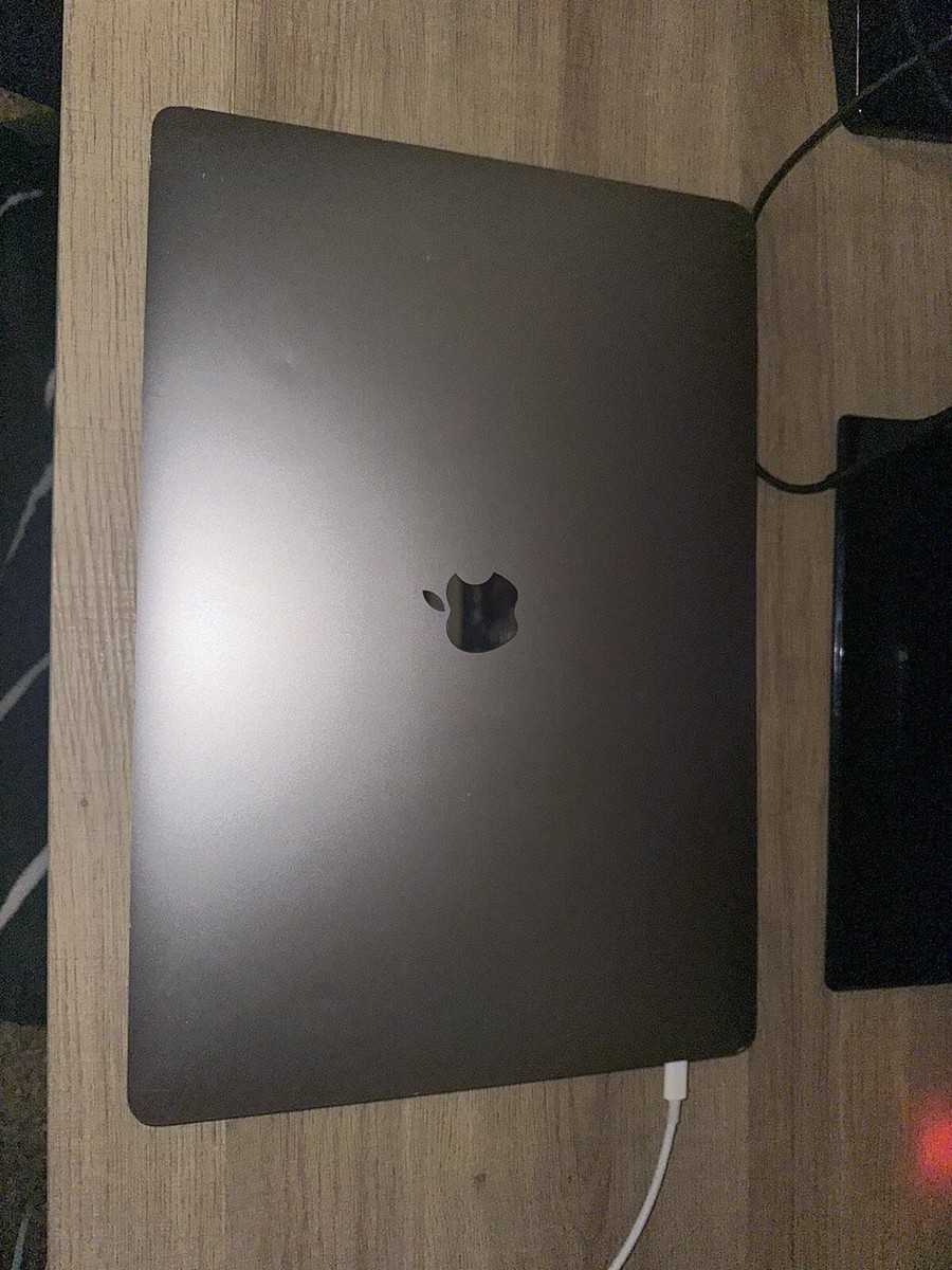 MacBook Pro 16-inch Space Gray 2020 2.4GHz i9 32GB 1TB SSD 5500M