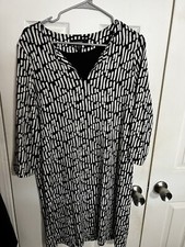 Karen Kane black and white 3/4 sleeve shift dress Large