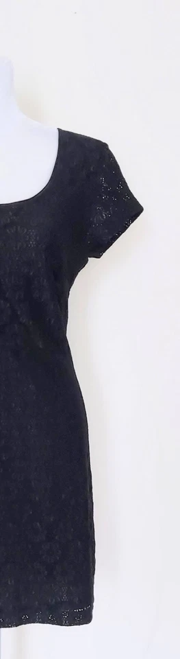 Mini vestido de coquetel Espirit De Corp tamanho pequeno preto floral forrado de renda vintage - Imagem 3 de 4