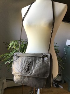 niki medium bolsa in crinkled vintage leather