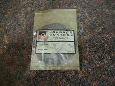 NEW Johnson Controls Diaphragm for Valve   V-4710-601 NOS FREE SHIPPING 