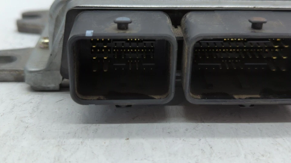 Computadora de control del motor Nissan Leaf 2011-2011 ecu pcm ecm pcu fabricante original AXP2E Foto 4 de 4