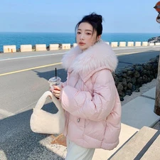 Winter New White Goose Down Jacket Womens Short Real Raccoon Fur Collar Fur Coat