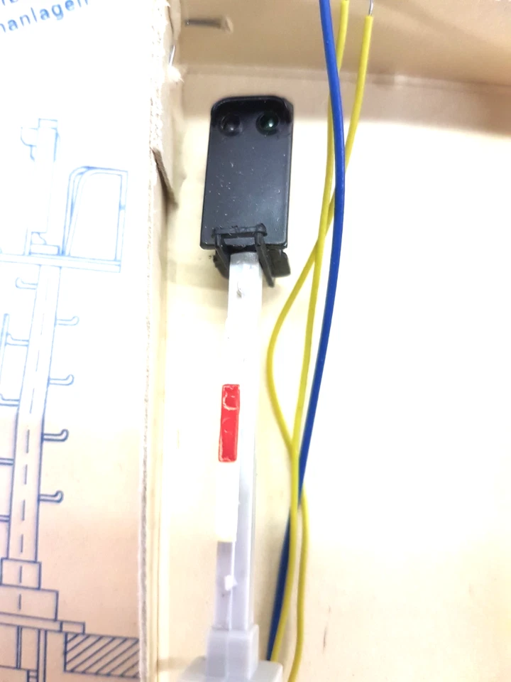 👍  SIBA - PIKO Lichtsignal H0  Signal OVP  5457113/519/00223  rot/grün - Bild 2 von 3