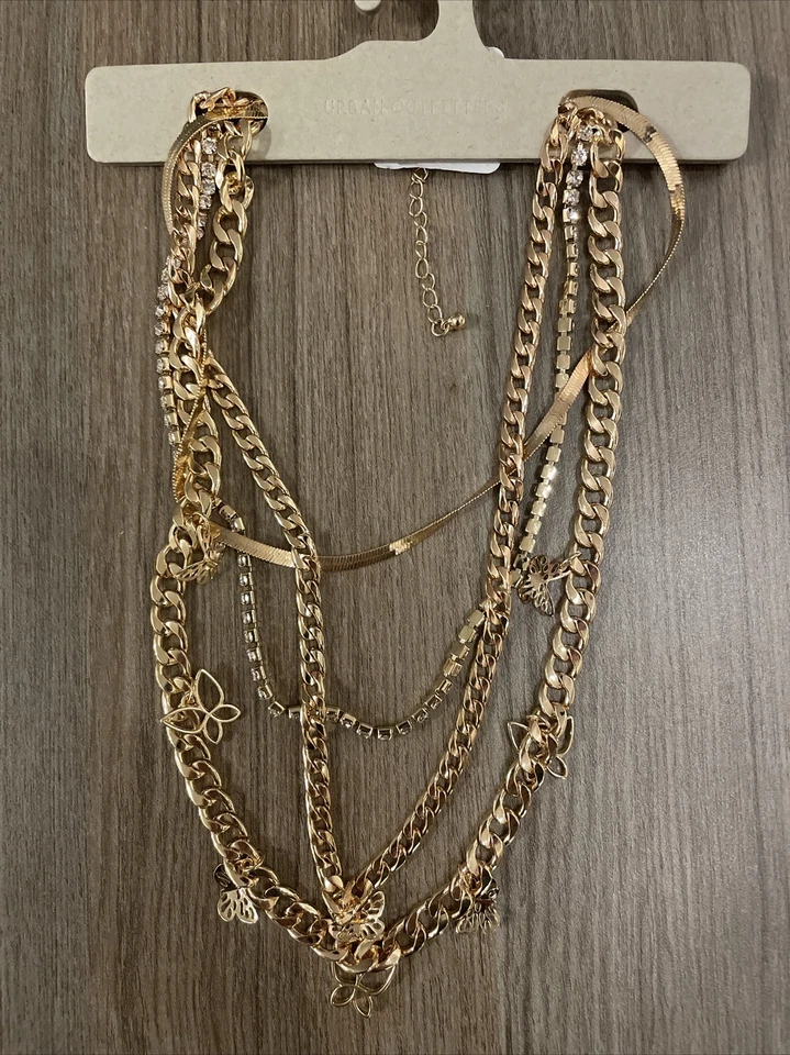 Colar Urban Outfitters Statement corrente mista em camadas tom dourado novo - Imagem 2 de 4