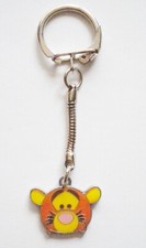 DISNEY WINNIE THE POOH'S FRIEND TIGGER ENAMEL KEYRING/KEY CHAIN GIFT/PRESENT