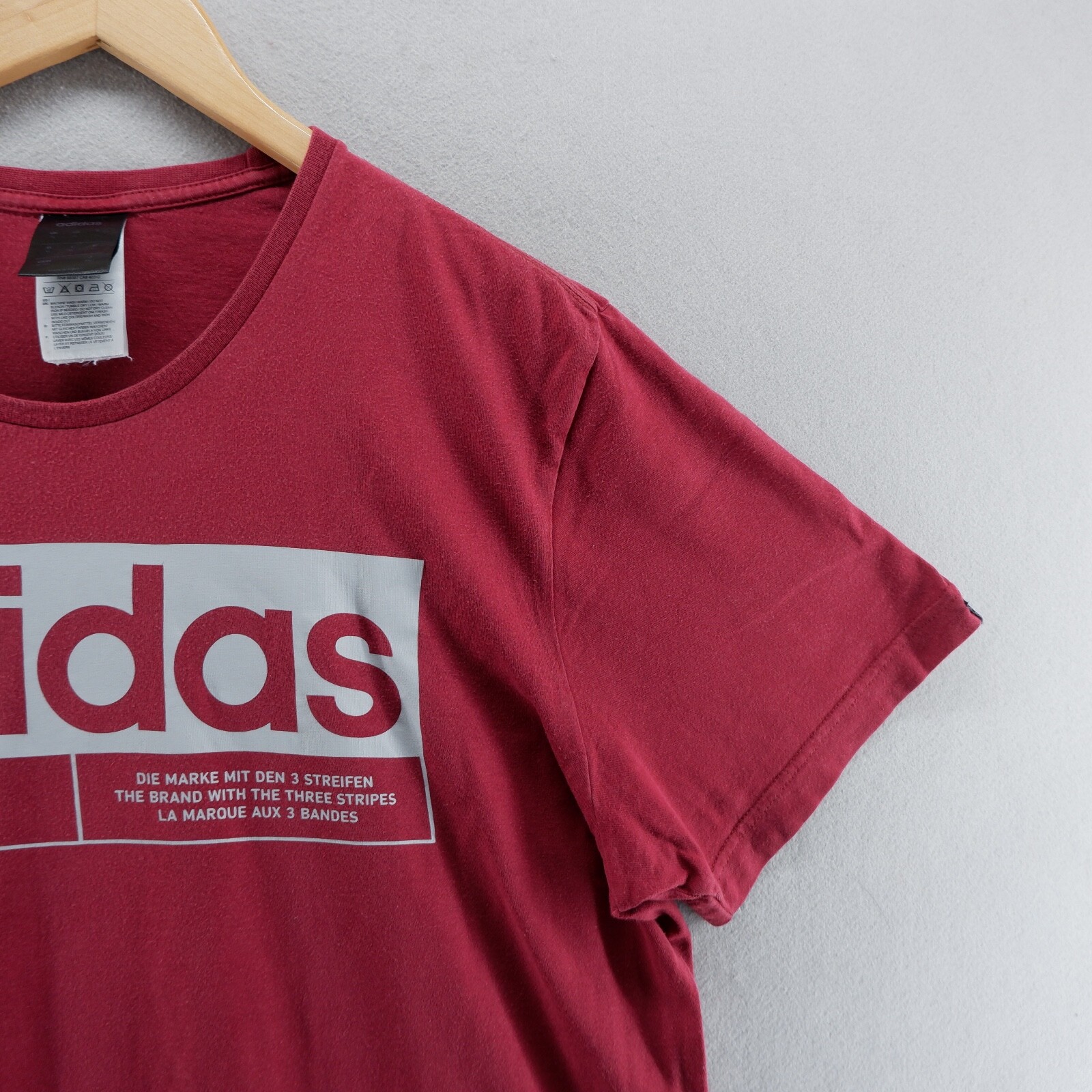 Adidas Mens T Shirt XL Maroon Graphic Print Spell Out Logo Short Sleeve