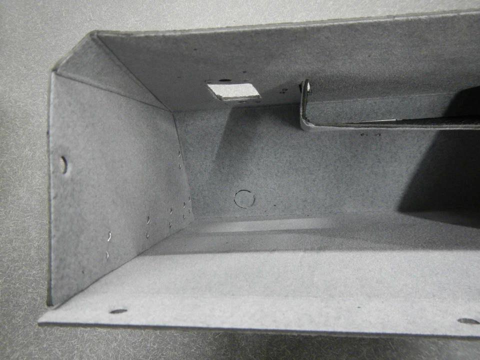 Buick Wildcat LeSabre Electra 225 1964 guantera forro gris tiene estante 64 NUEVO Foto 4 de 4