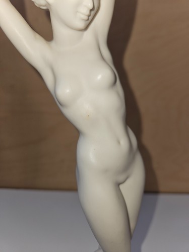 Vintage Art Deco Style Nude Porcelain Figure by Hutschenreuther - Picture 9 of 9