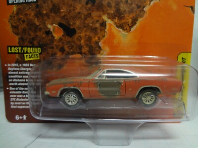 Johnny Lightning 1969 Dodge Charger R/T Pair - Restored & Barn
