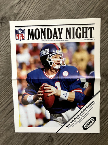 1987 NFL Monday Night Media Guide Dallas Cowboys vs NY Giants Simms L Taylor