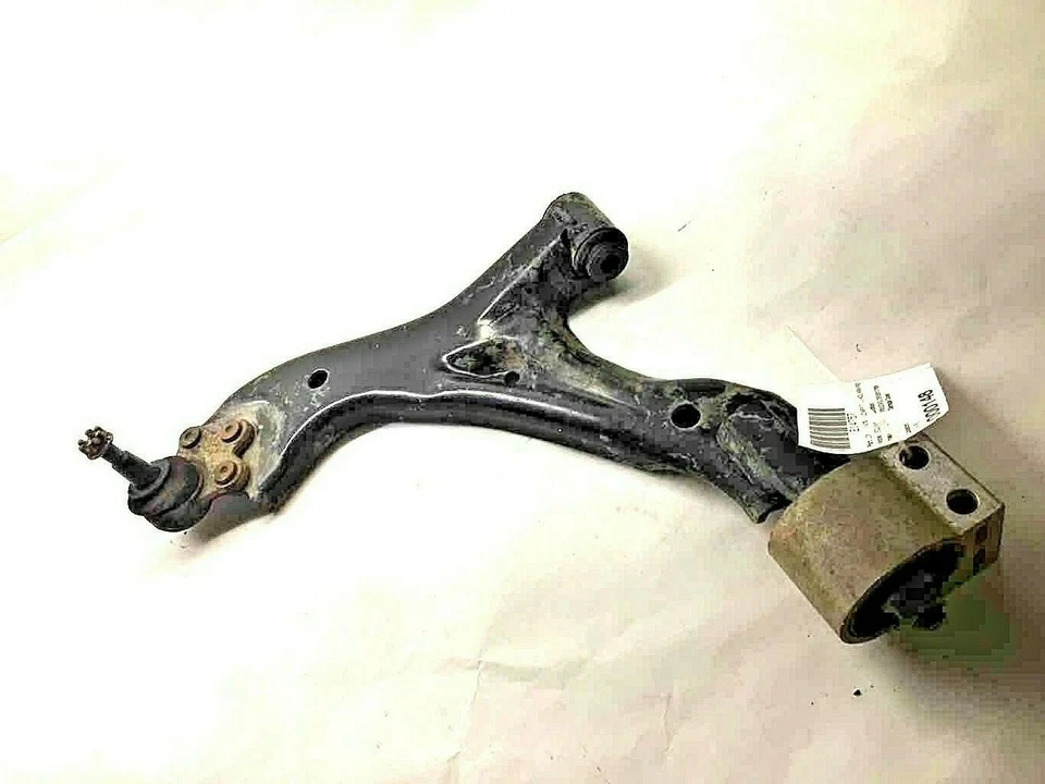 Chevrolet Equinox 2005-2009 brazo de control inferior delantero conductor izquierdo OEM Foto 2 de 4