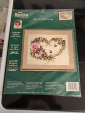 VTG 2002 Plaid Bucilla Grapevine Wreath Floral 43092 Counted Cross-Stitch Kit