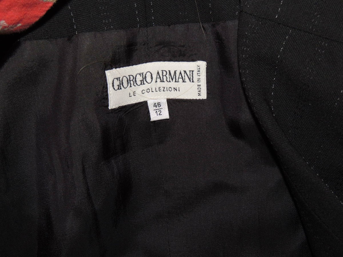 Giorgio Armani Wool / Silk Blend Black Pin Stripe Jacket
