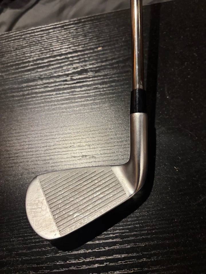 Srixon Zx4 mkii 8 Iron RH With 36.5” Mamiya Recoil ES 760/F3 Shaft - Image 3 of 4