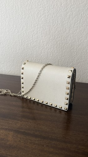 Valentino Garavani Rockstud Calfskin Chain Shoulder Crossbody Clutch wallet Bag
