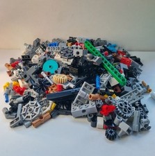 Lego -  600 Assorted Technic Parts - NEW CLEARANCE