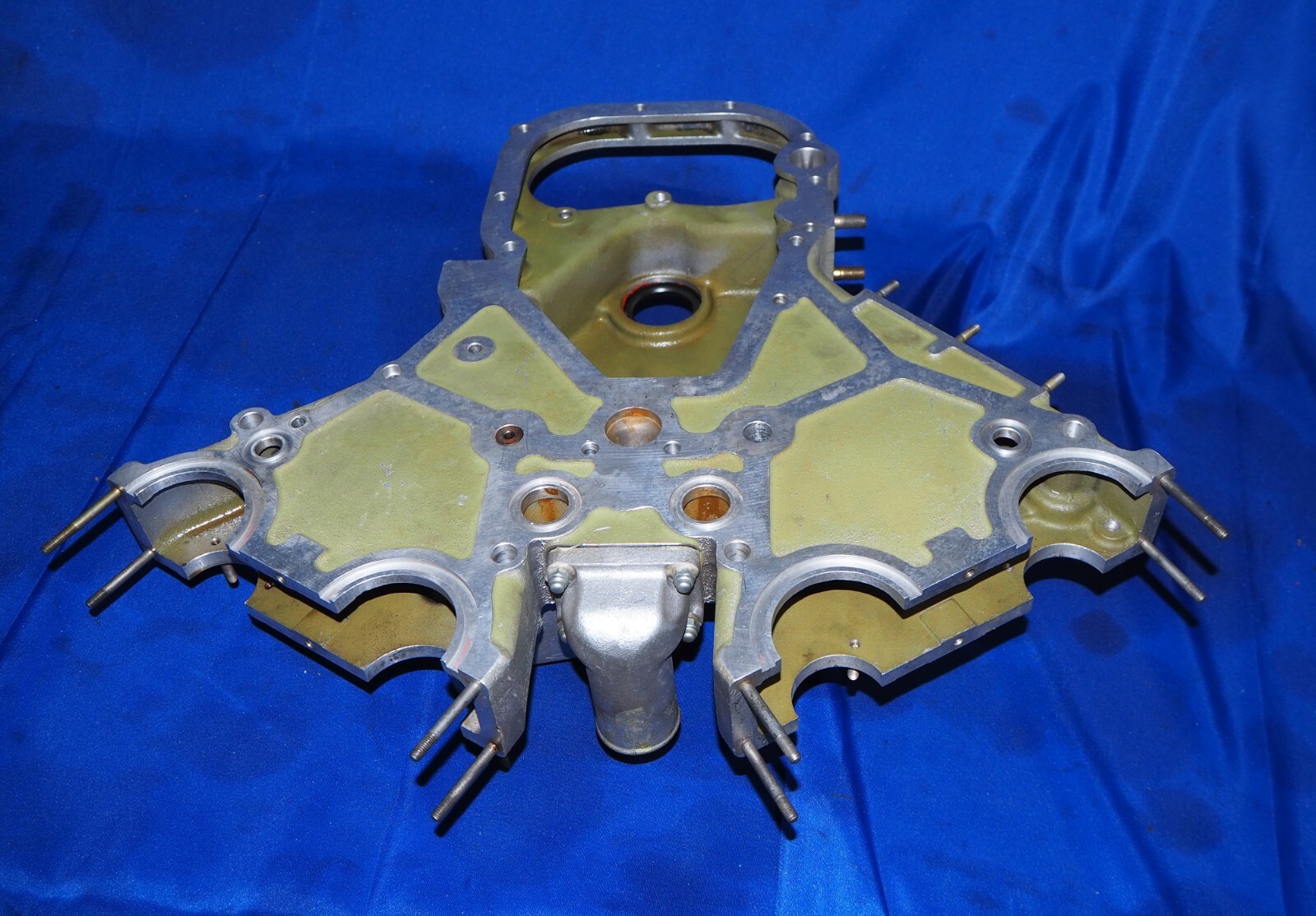Ferrari 400i 412 F101D F101E V12 Engine Timing Cover Chest OEM Nice Shape 127944