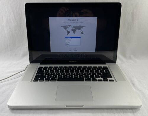 Apple MacBook Pro 15.4" laptop A1286 Core 2 Duo 2.66 Ghz 320GB HDD 4GB Ram - Picture 1 of 17