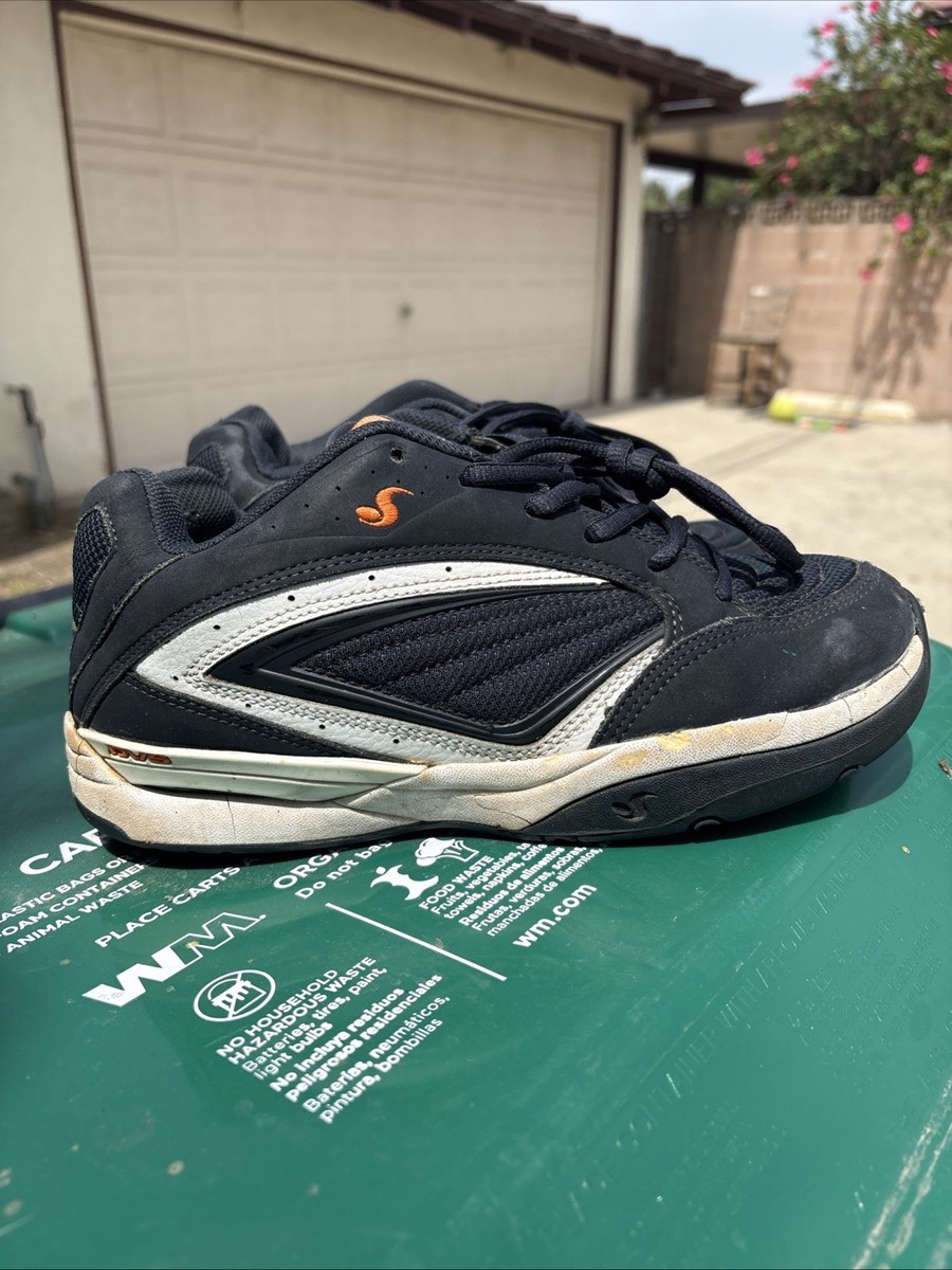 VTG DVS Shoe company 'TYRANT' 1999 Sz8 Rare Skateboarding vintage