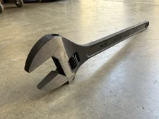 24" Adjustable Wrench 2-1/2" Max Jaw Opening Drop Forged Alloy Steel Spanner